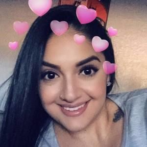 Meet your Posher, Cassandra